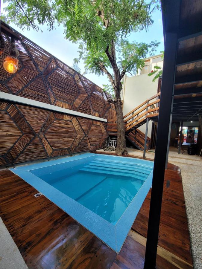 Malakai Hostel ตูลุม ภายนอก รูปภาพ
